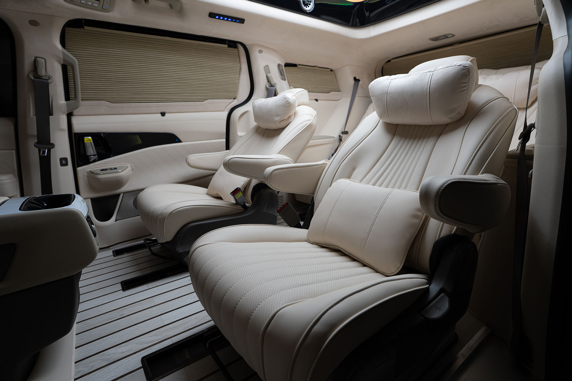 CN카니발 하이리무진