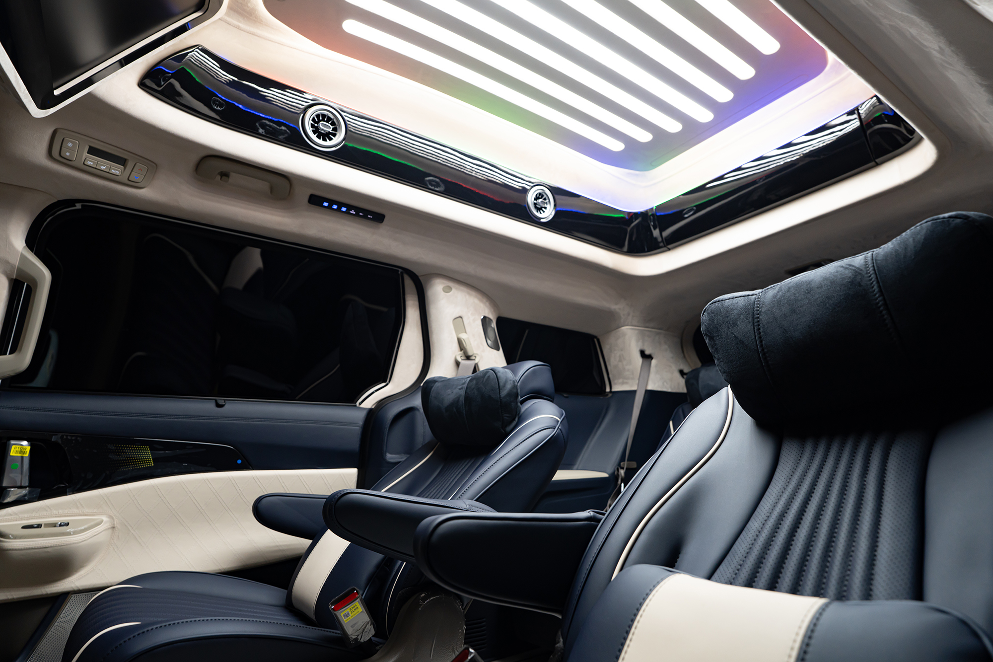 CN카니발 하이리무진