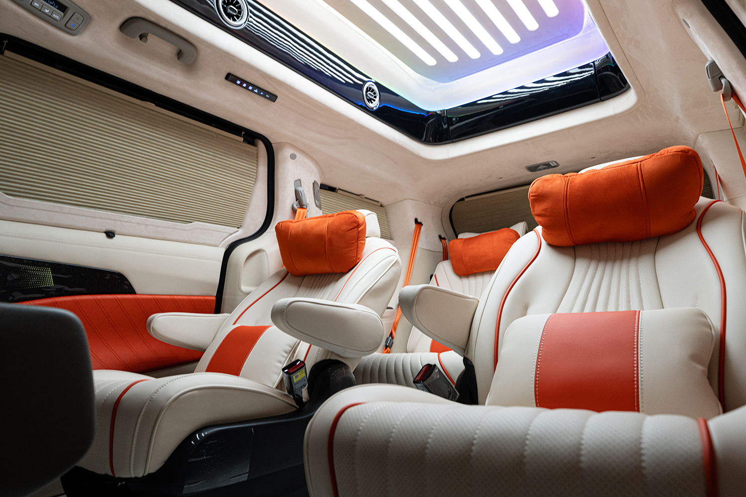 CN카니발 하이리무진