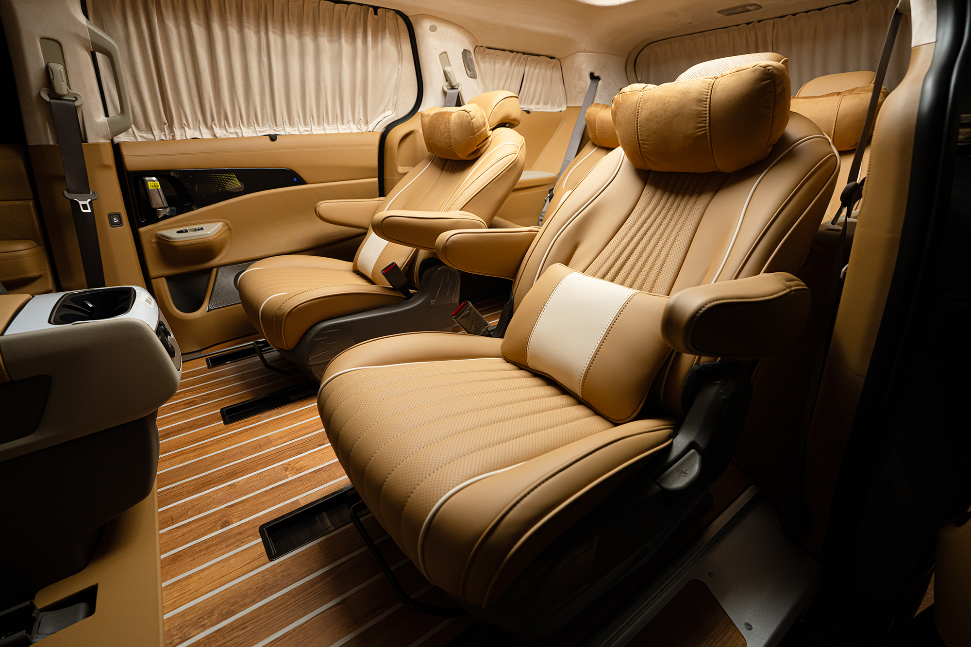 CN카니발 하이리무진