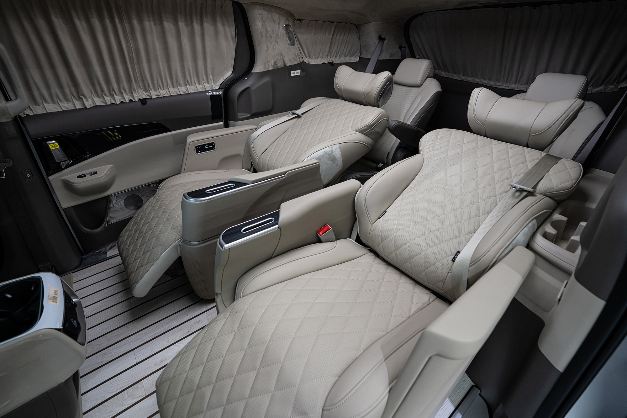 CN카니발 하이리무진