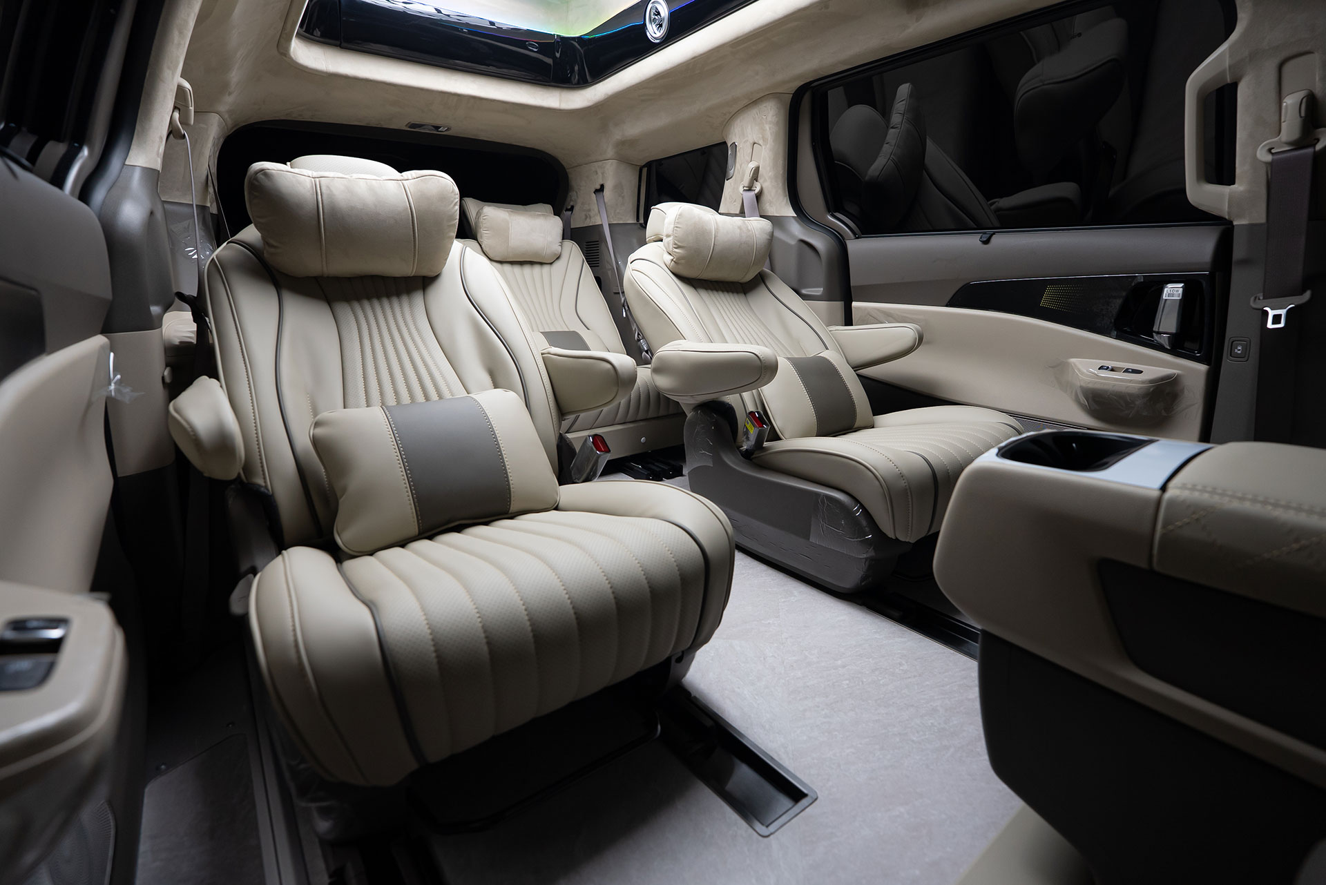 CN카니발 하이리무진