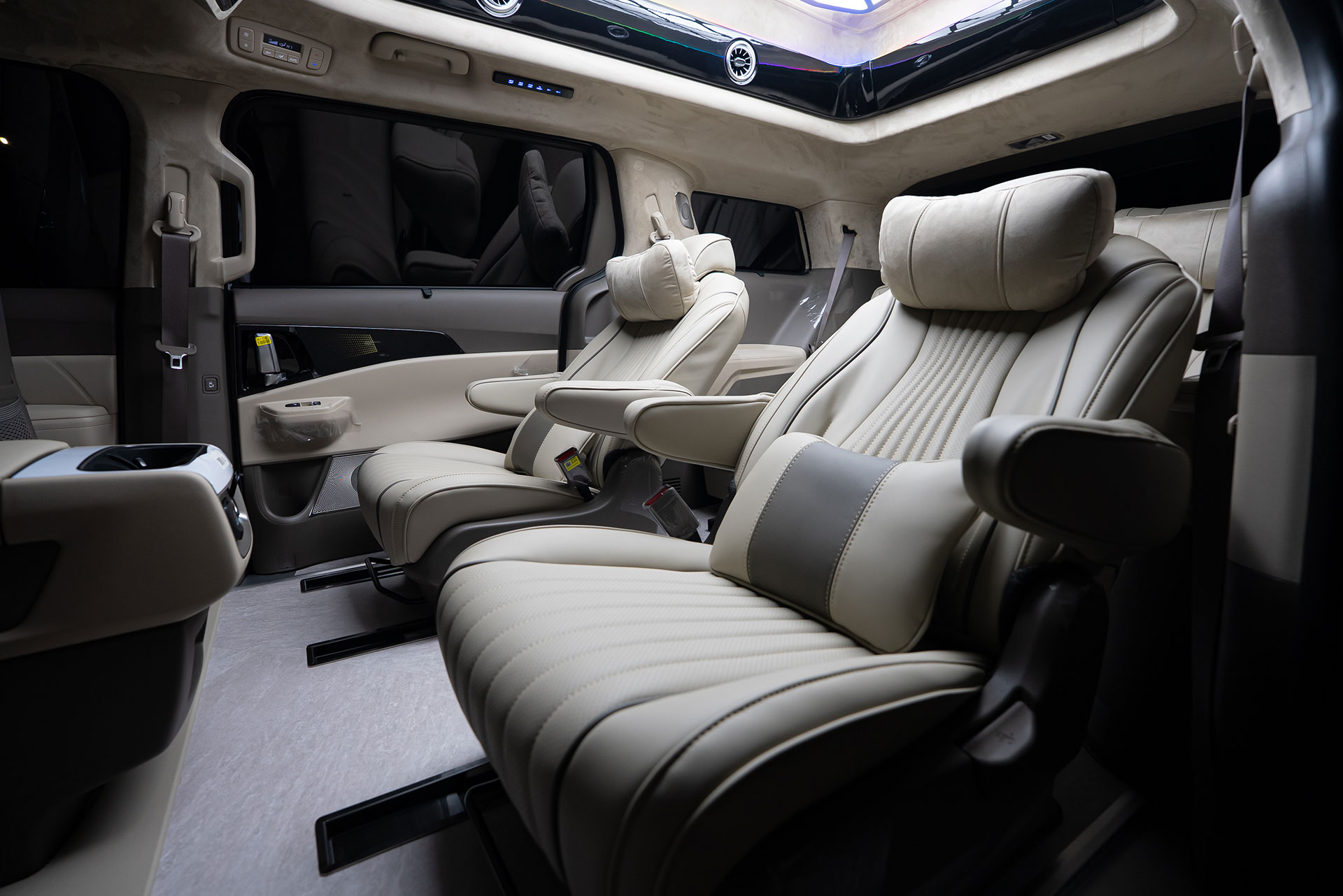 CN카니발 하이리무진