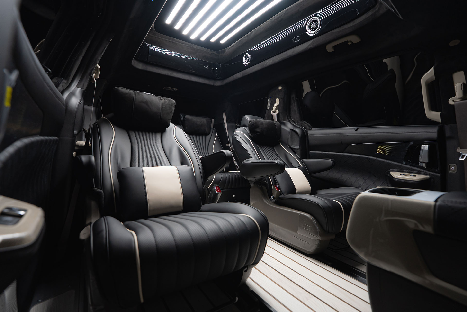 CN카니발 하이리무진