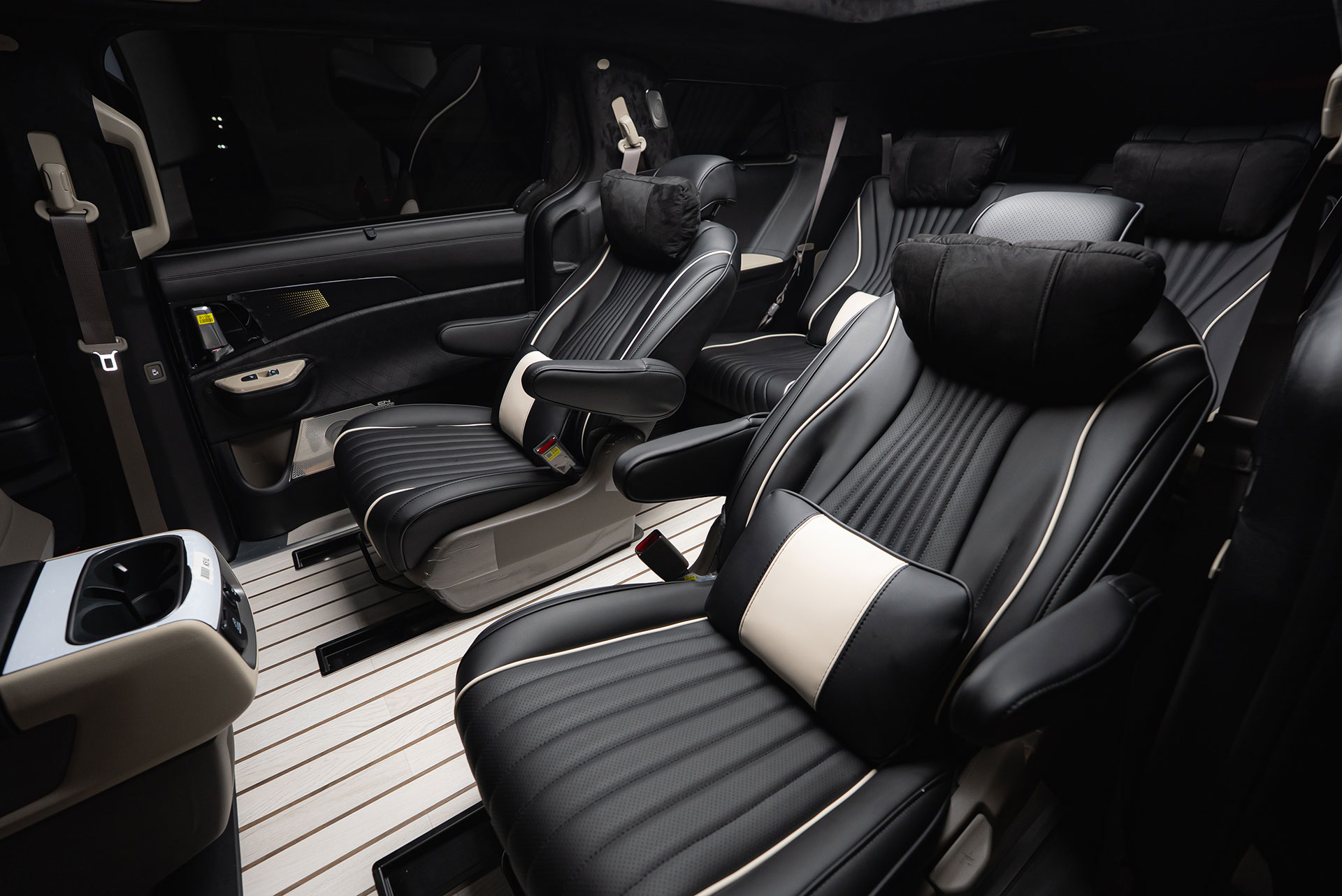 CN카니발 하이리무진