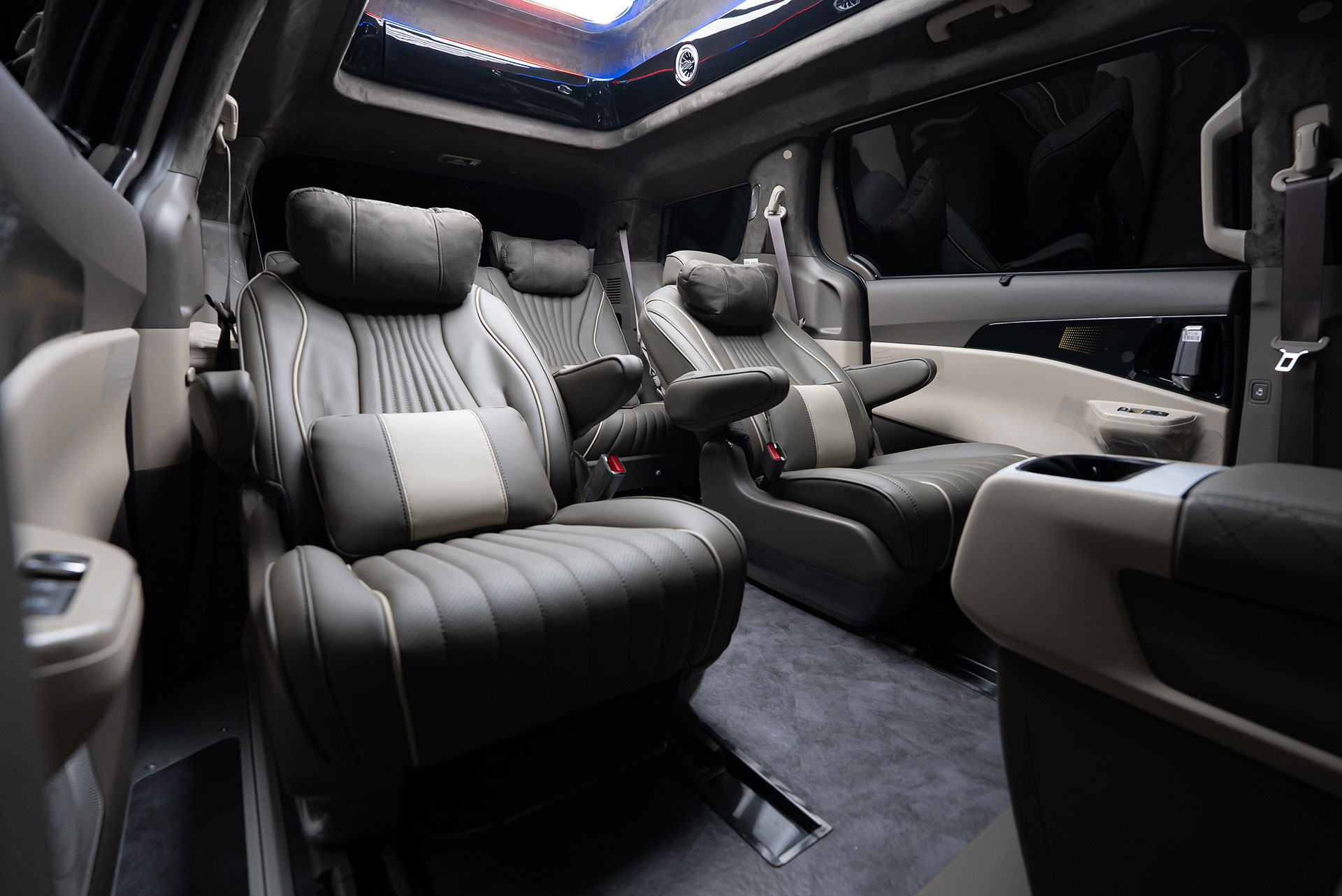 CN카니발 하이리무진