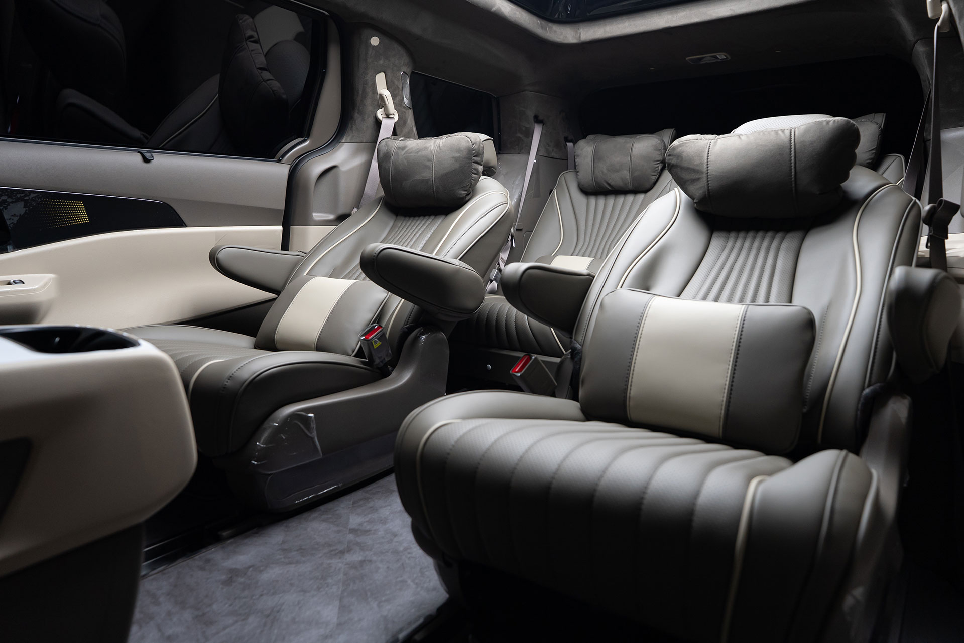 CN카니발 하이리무진