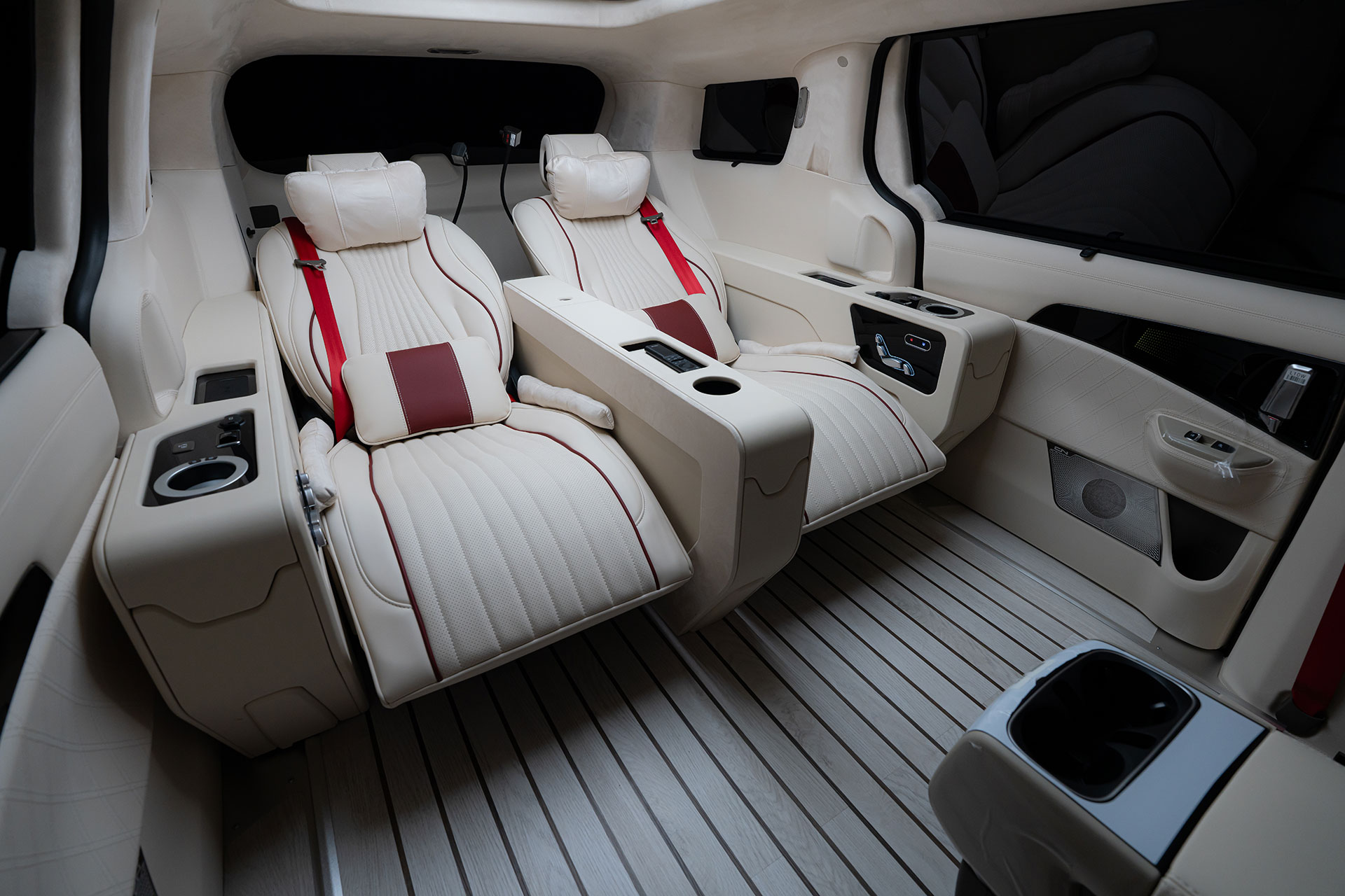 CN카니발 하이리무진