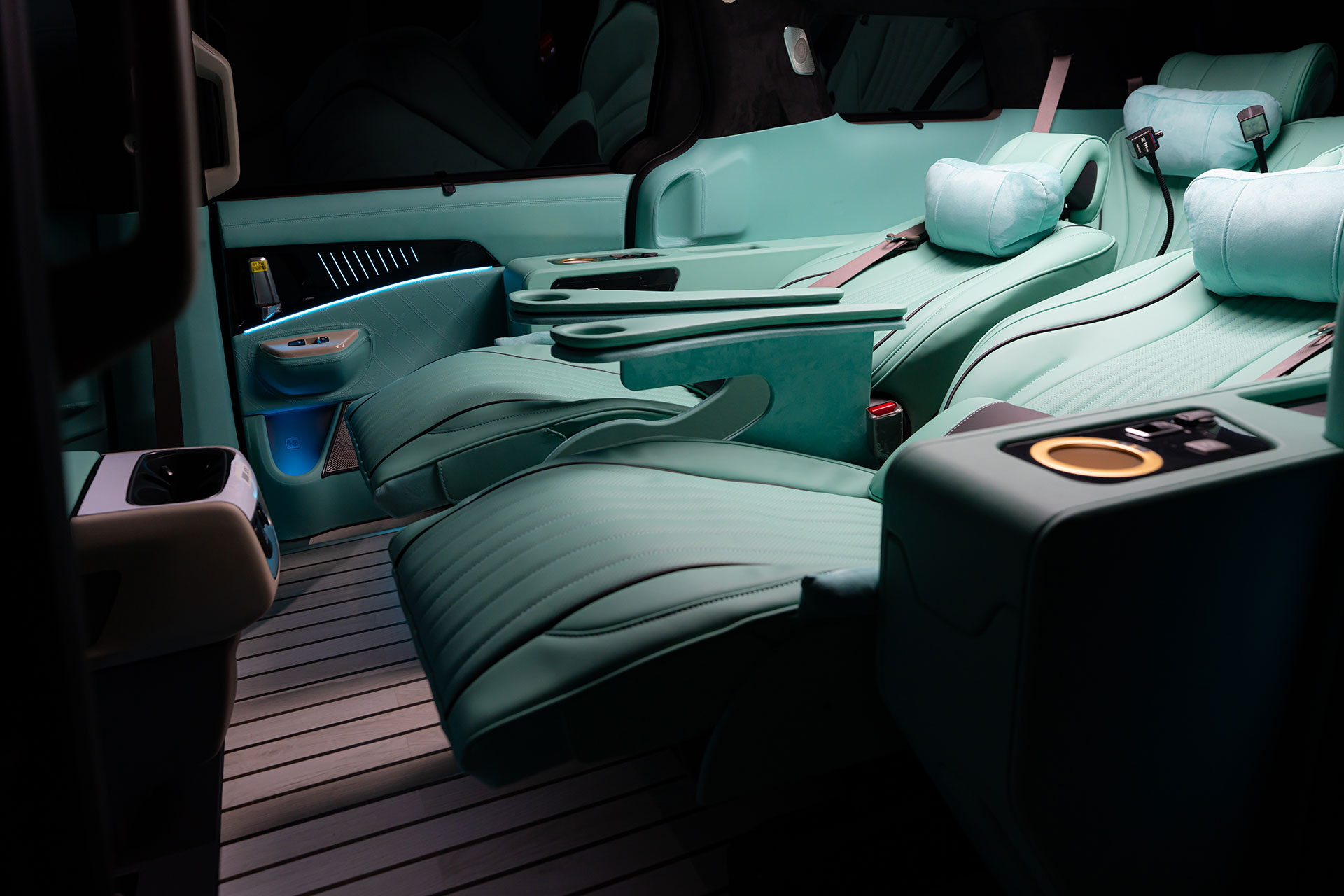 CN카니발 하이리무진