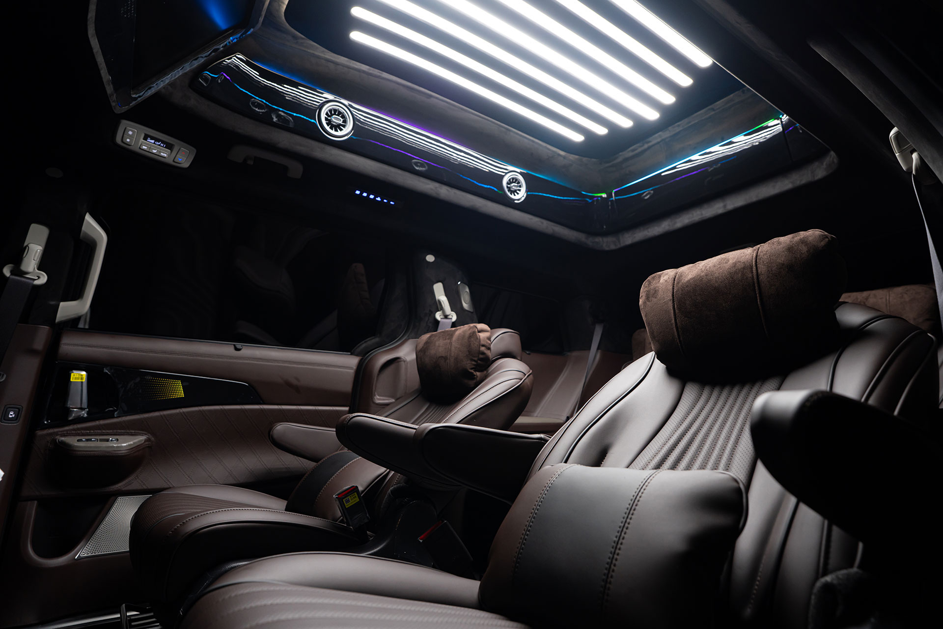 CN카니발 하이리무진