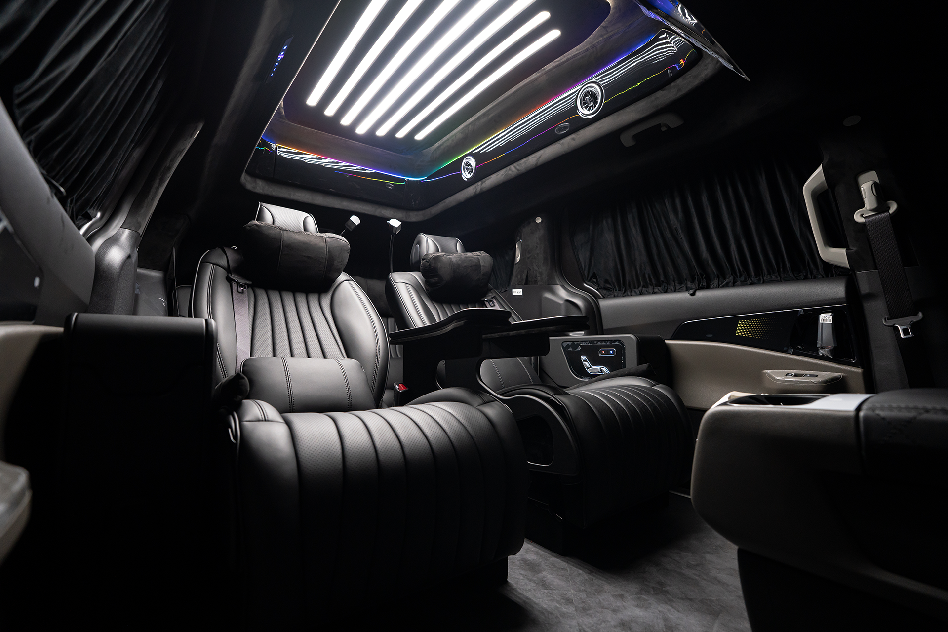 CN카니발 하이리무진