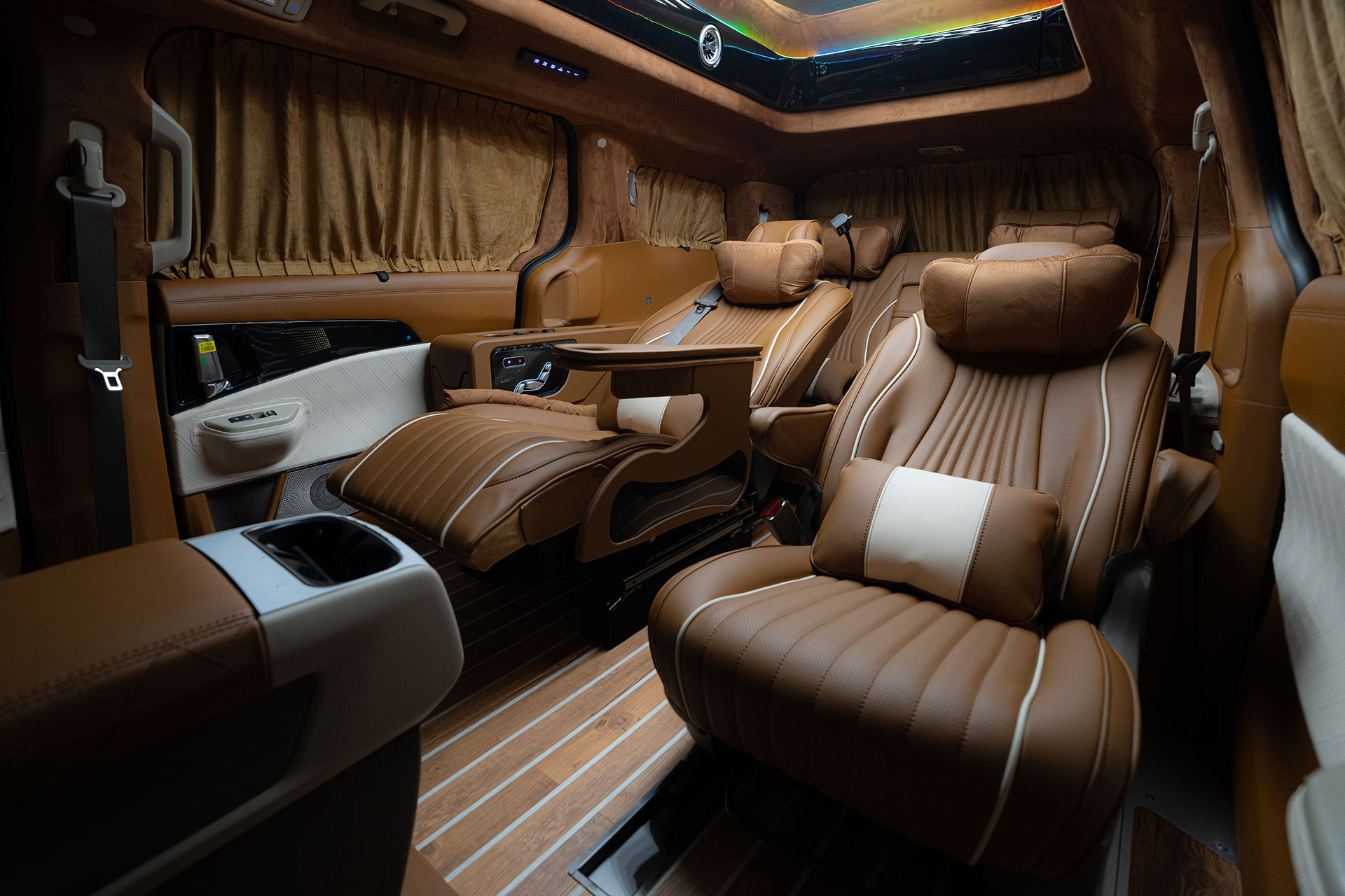 CN카니발 하이리무진