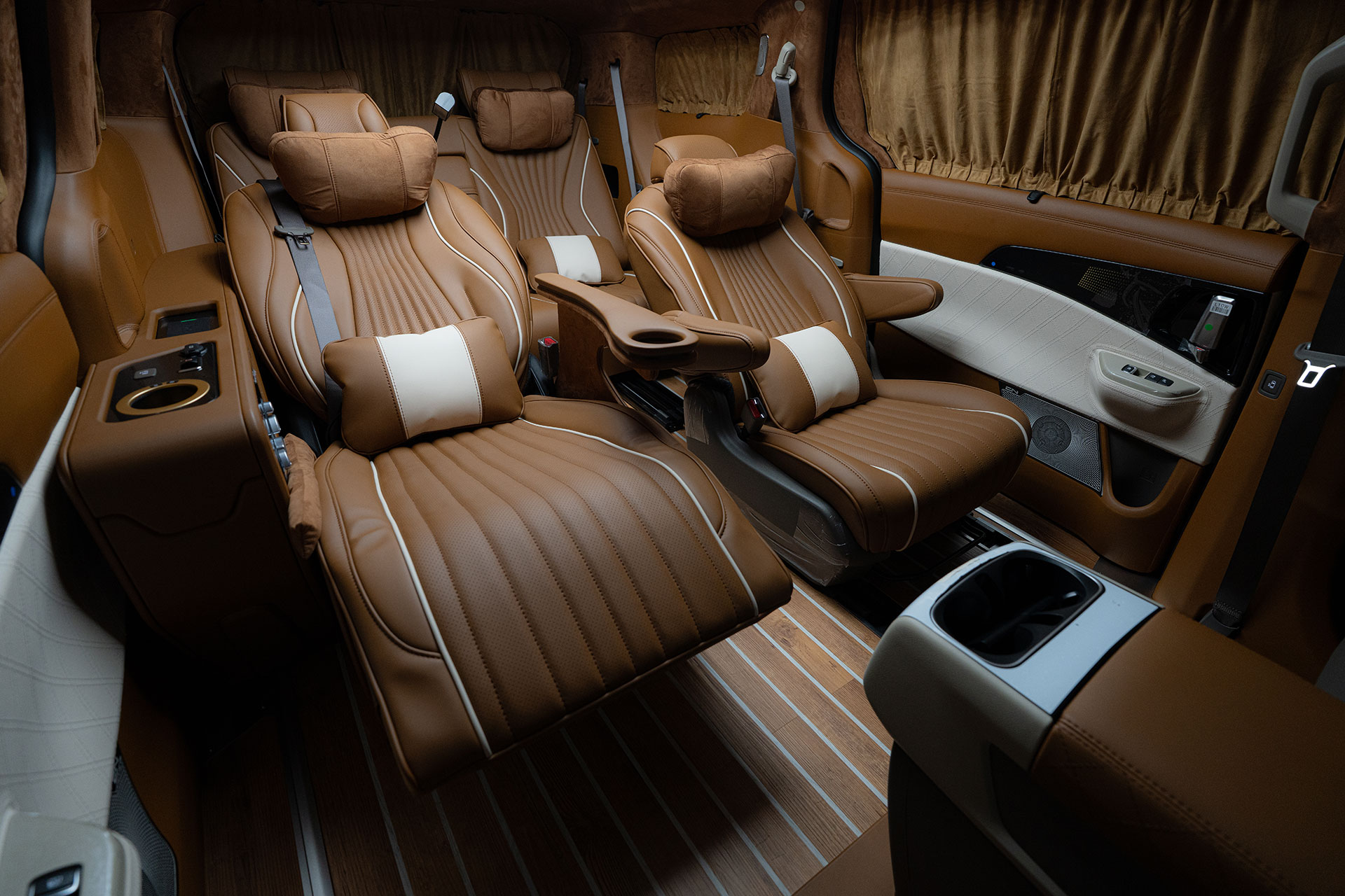 CN카니발 하이리무진