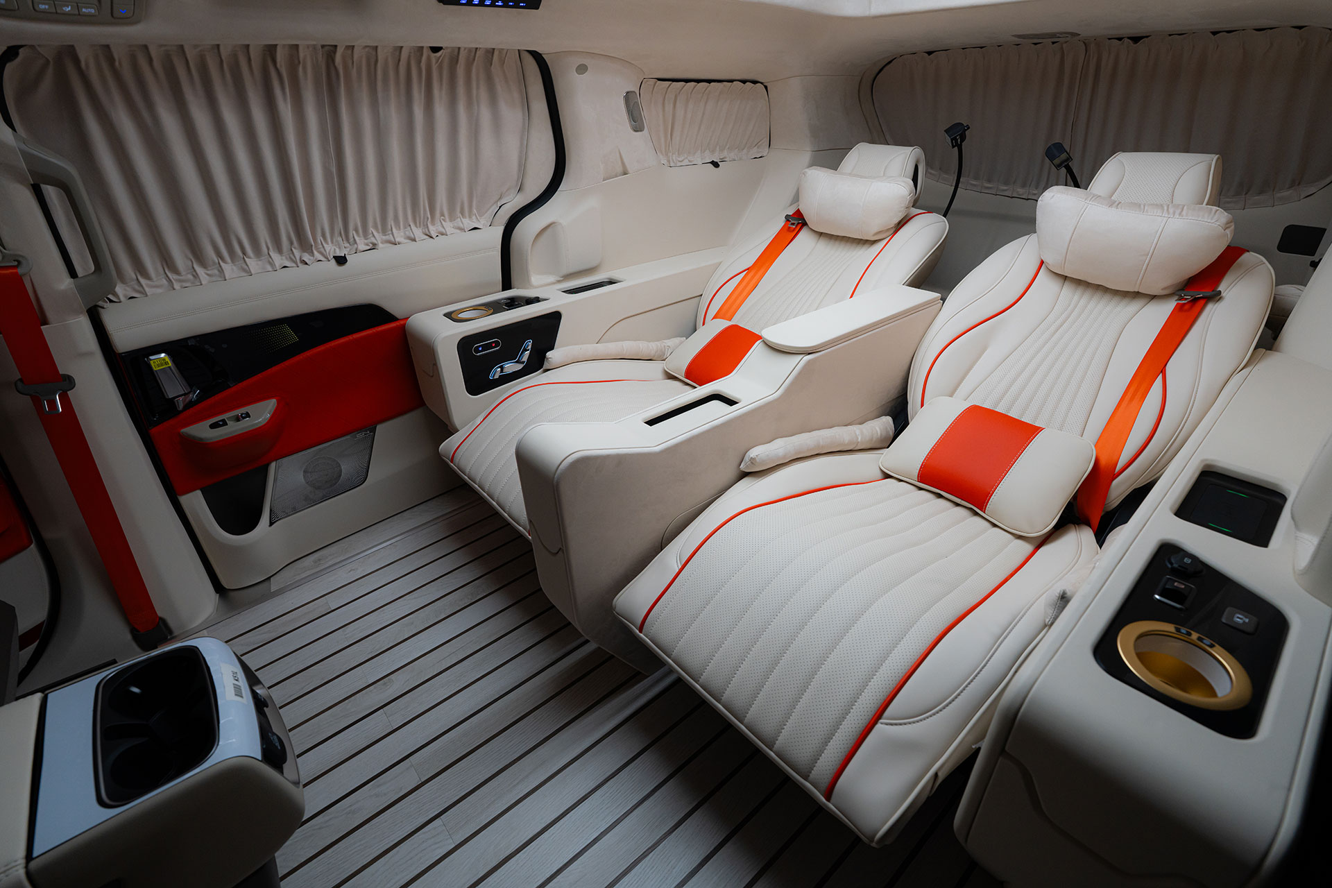 CN카니발 하이리무진