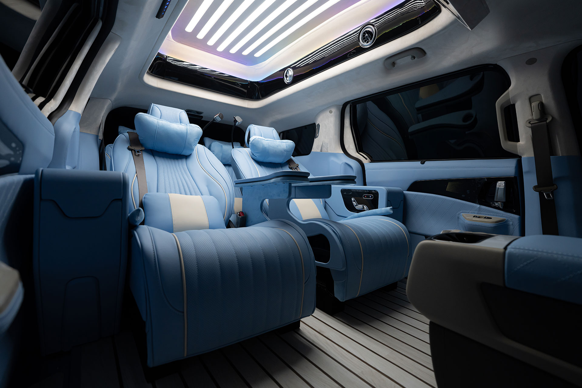 CN카니발 하이리무진