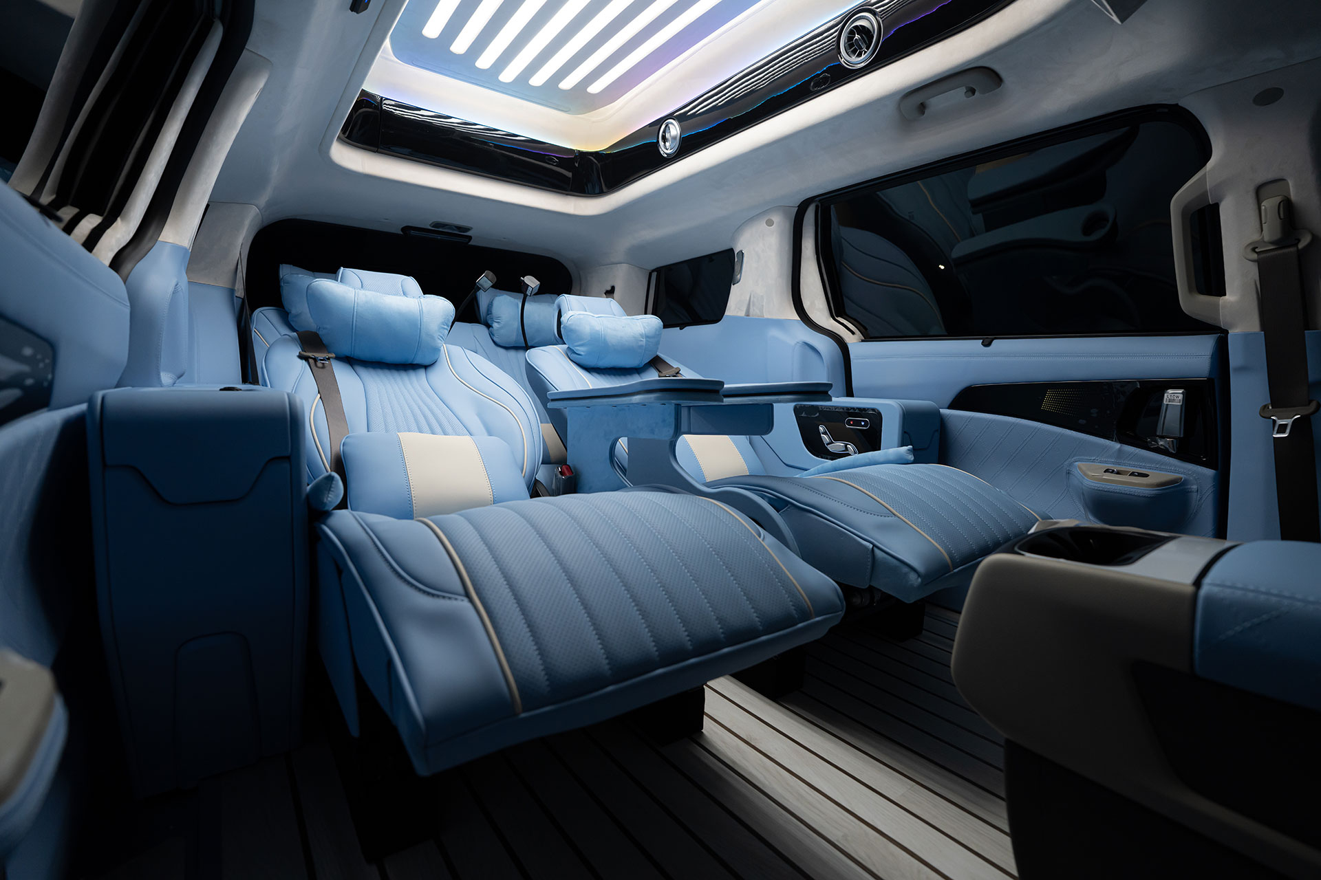 CN카니발 하이리무진