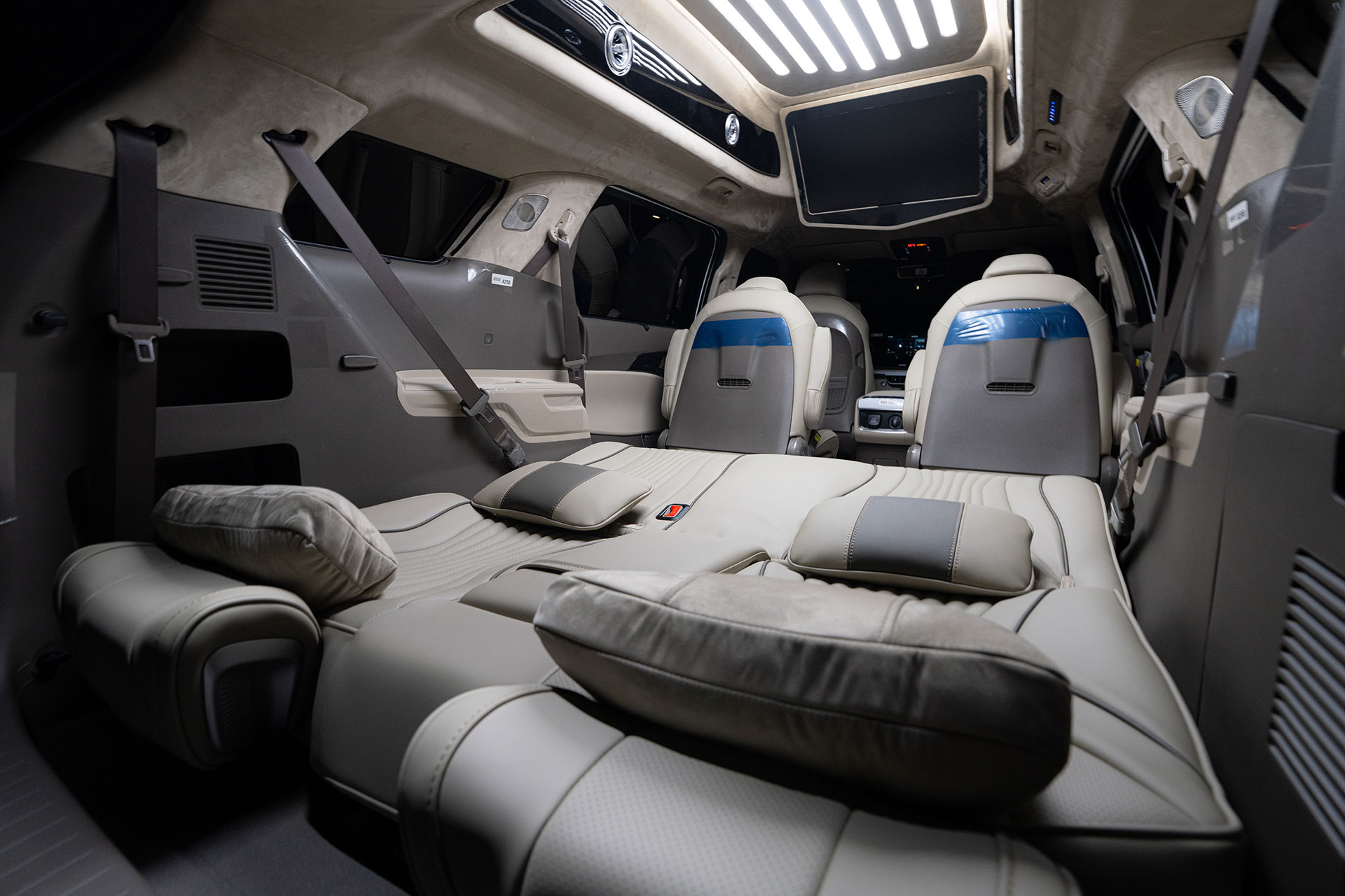 CN카니발 하이리무진