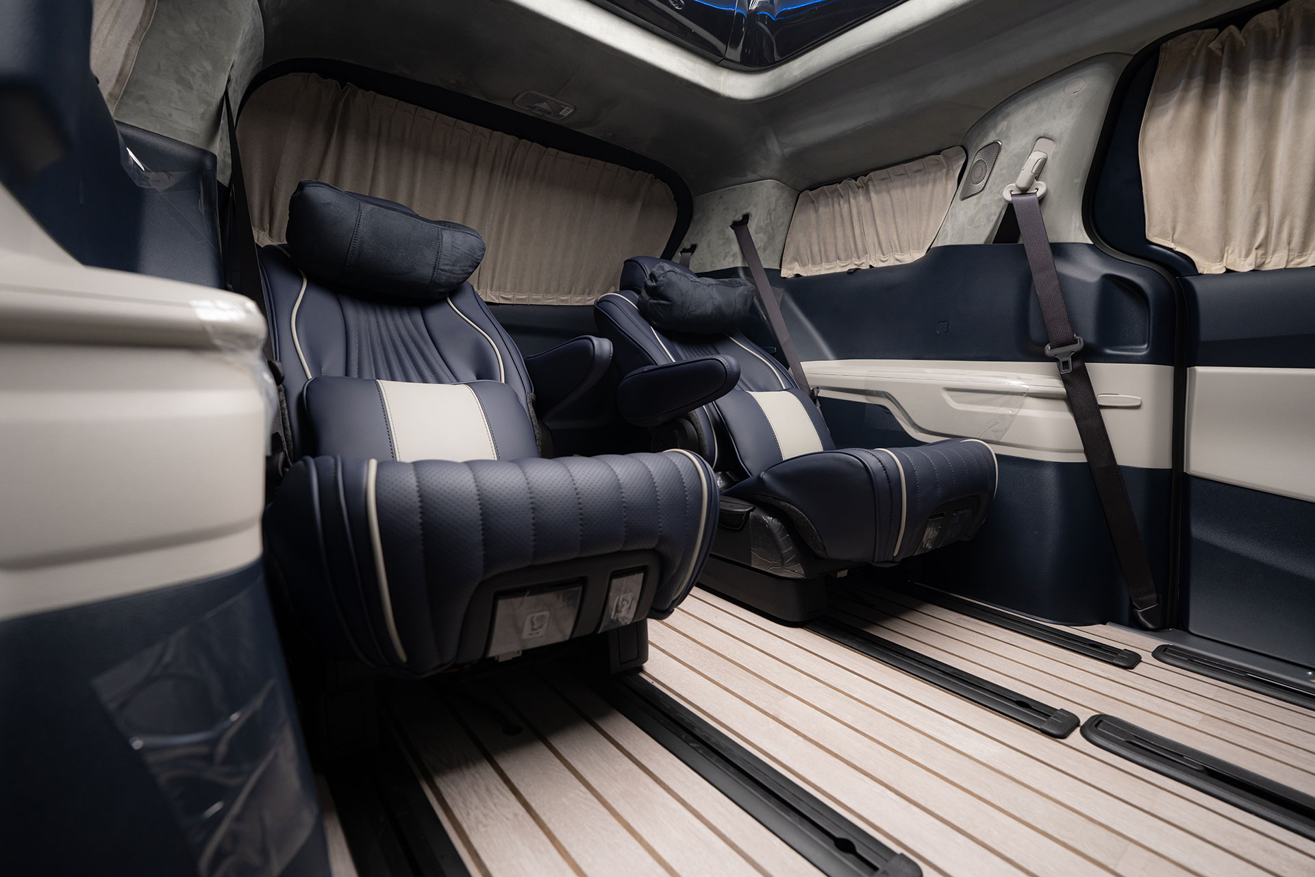 CN카니발 하이리무진