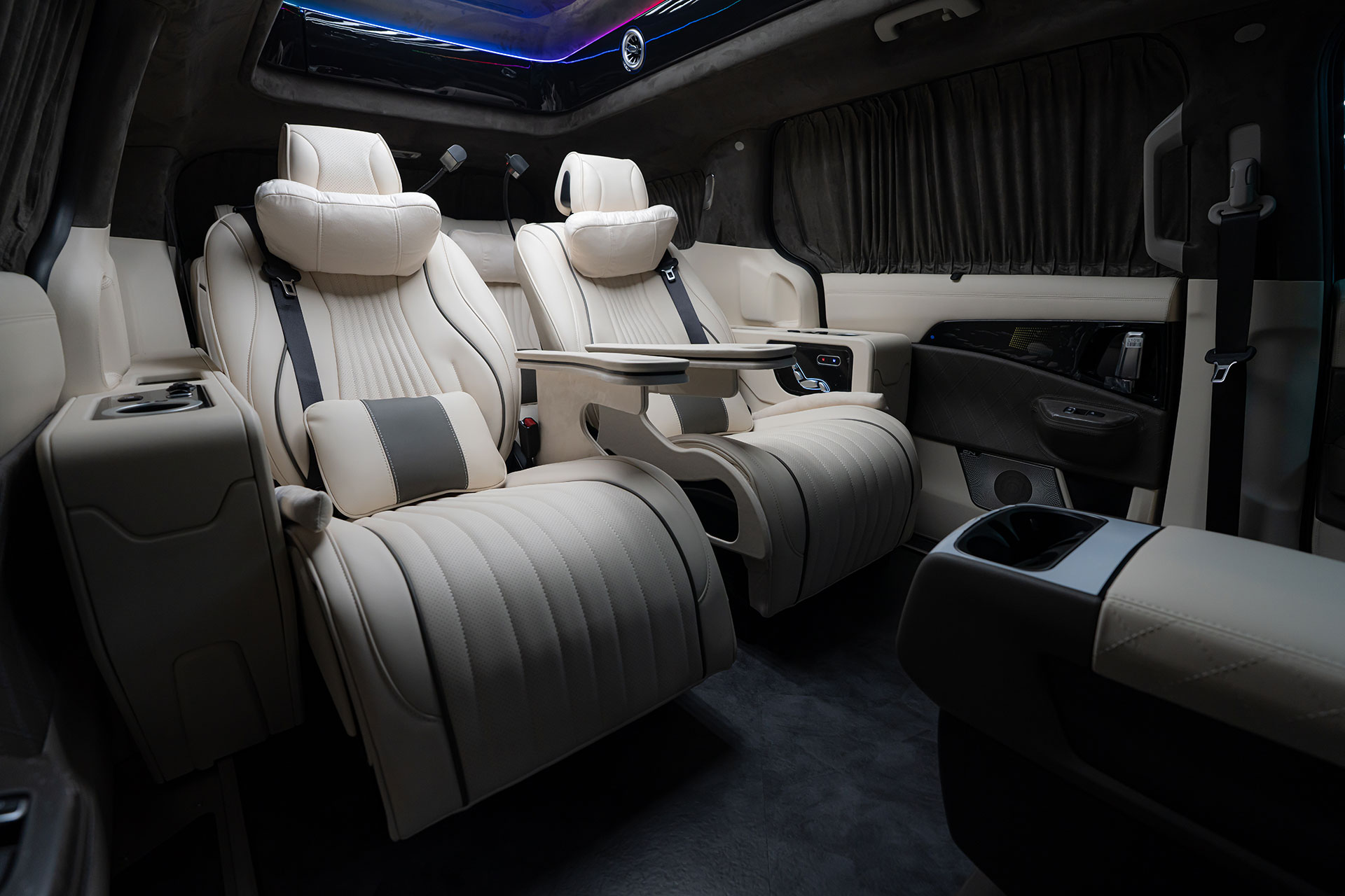 CN카니발 하이리무진