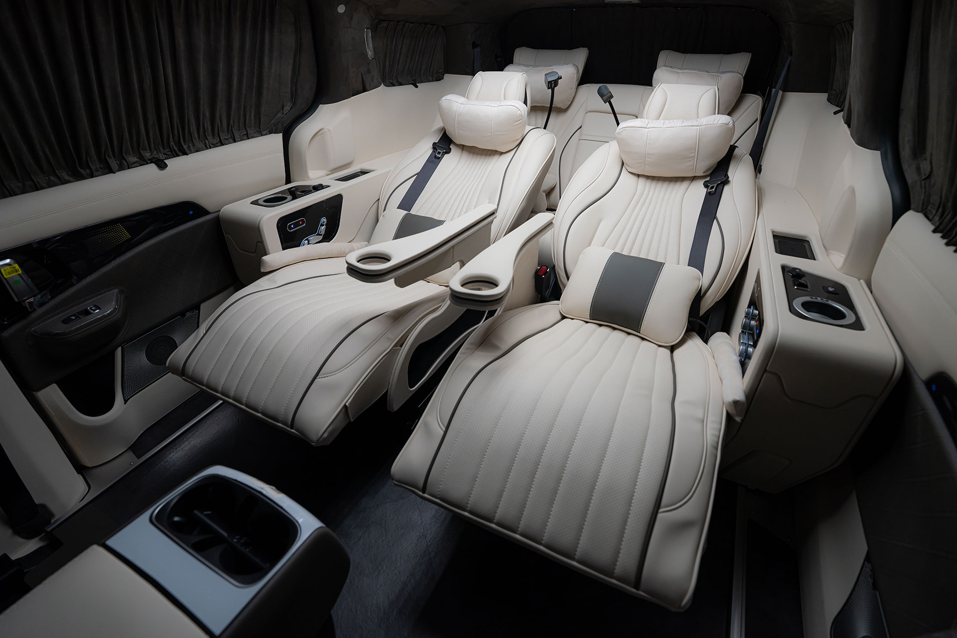 CN카니발 하이리무진