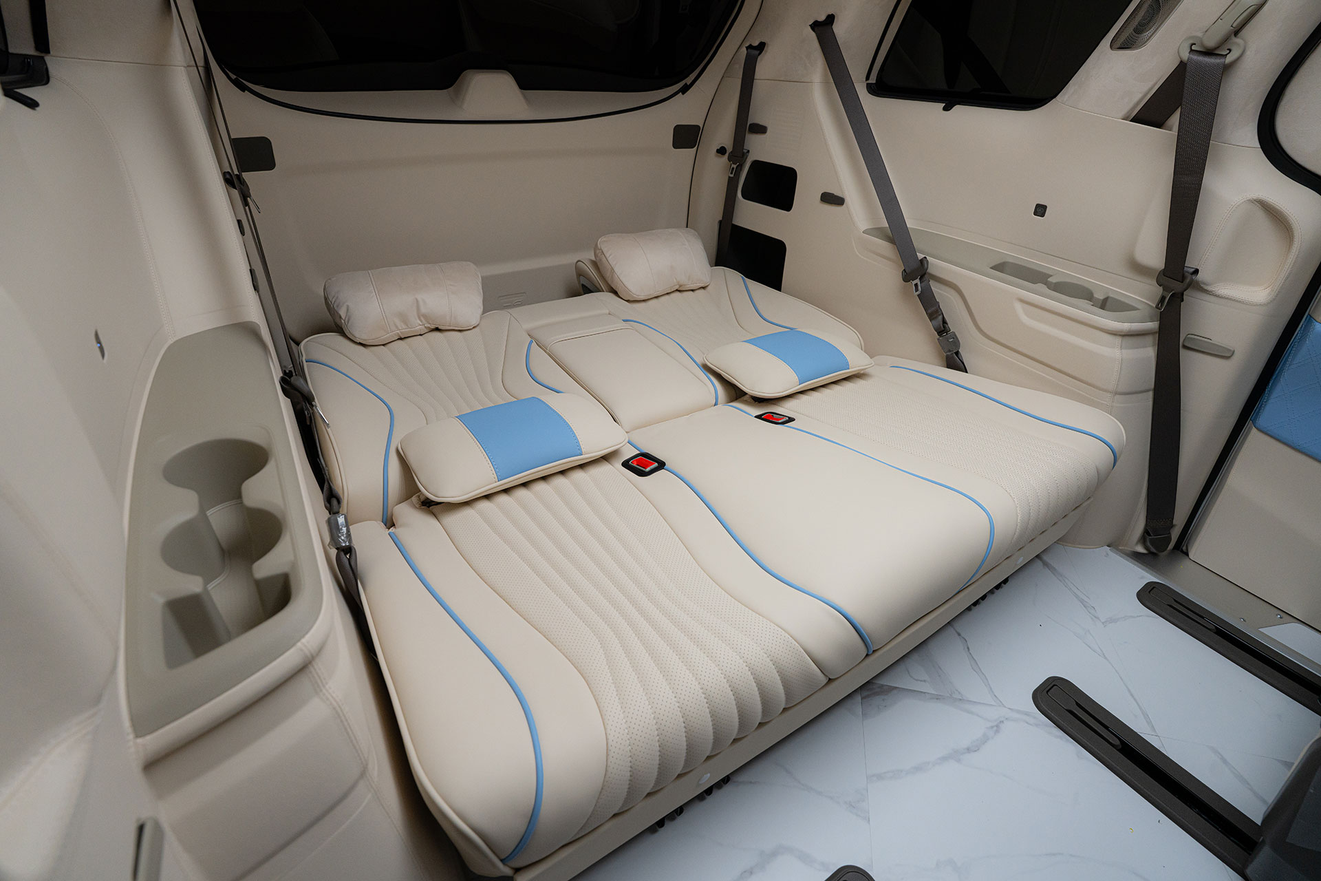 CN카니발 하이리무진