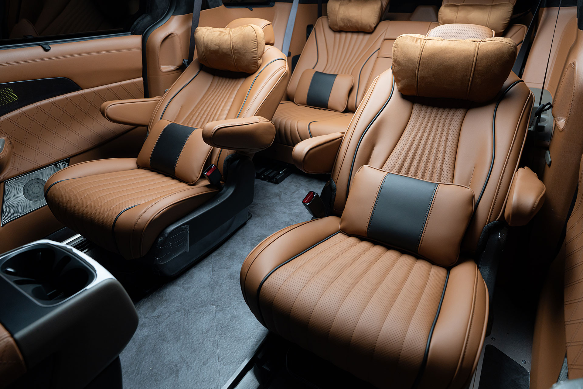 CN카니발 하이리무진