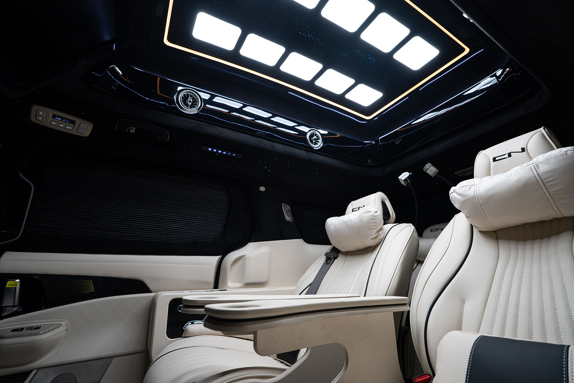 CN카니발 하이리무진