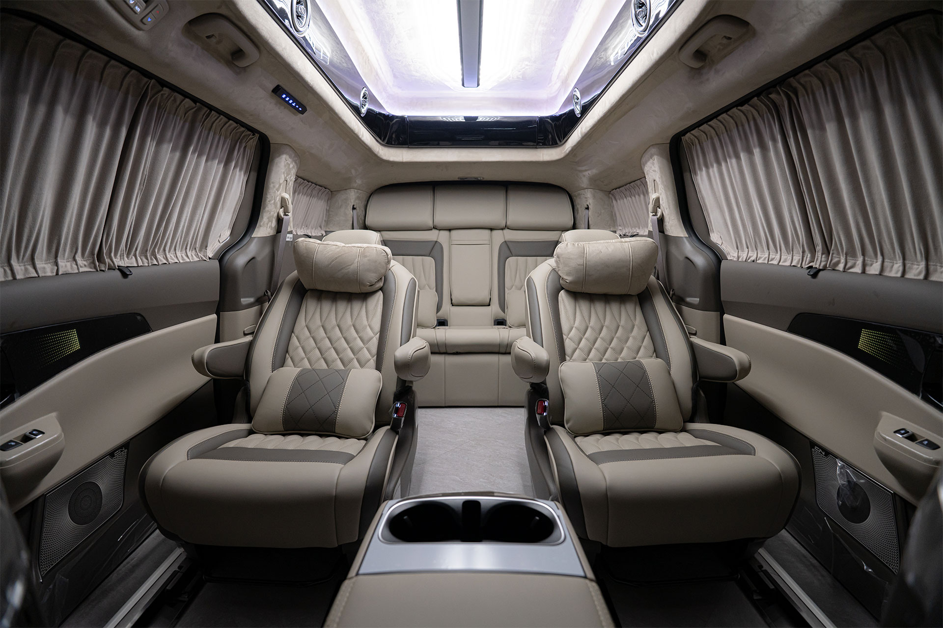 CN카니발 하이리무진