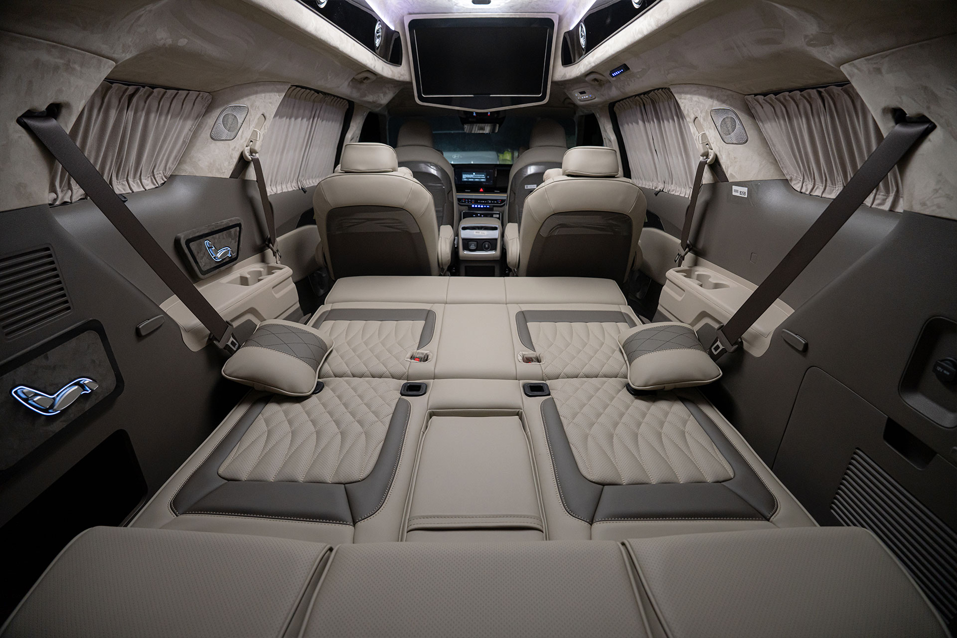 CN카니발 하이리무진