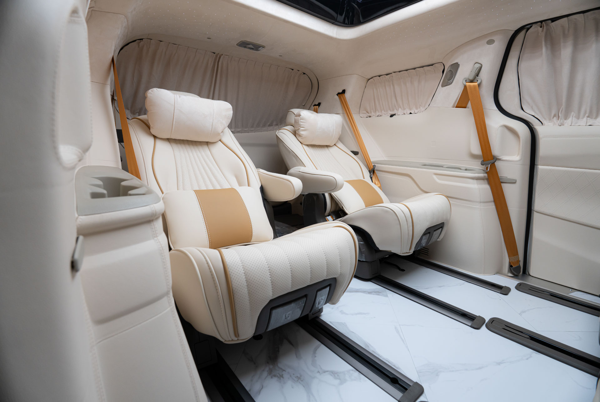 CN카니발 하이리무진