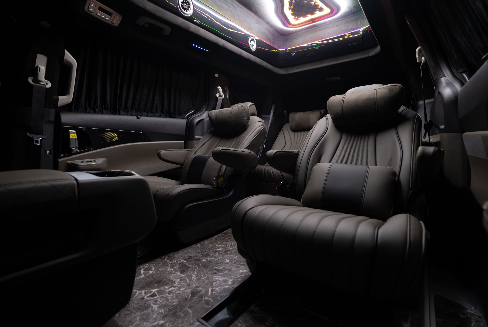 CN카니발 하이리무진