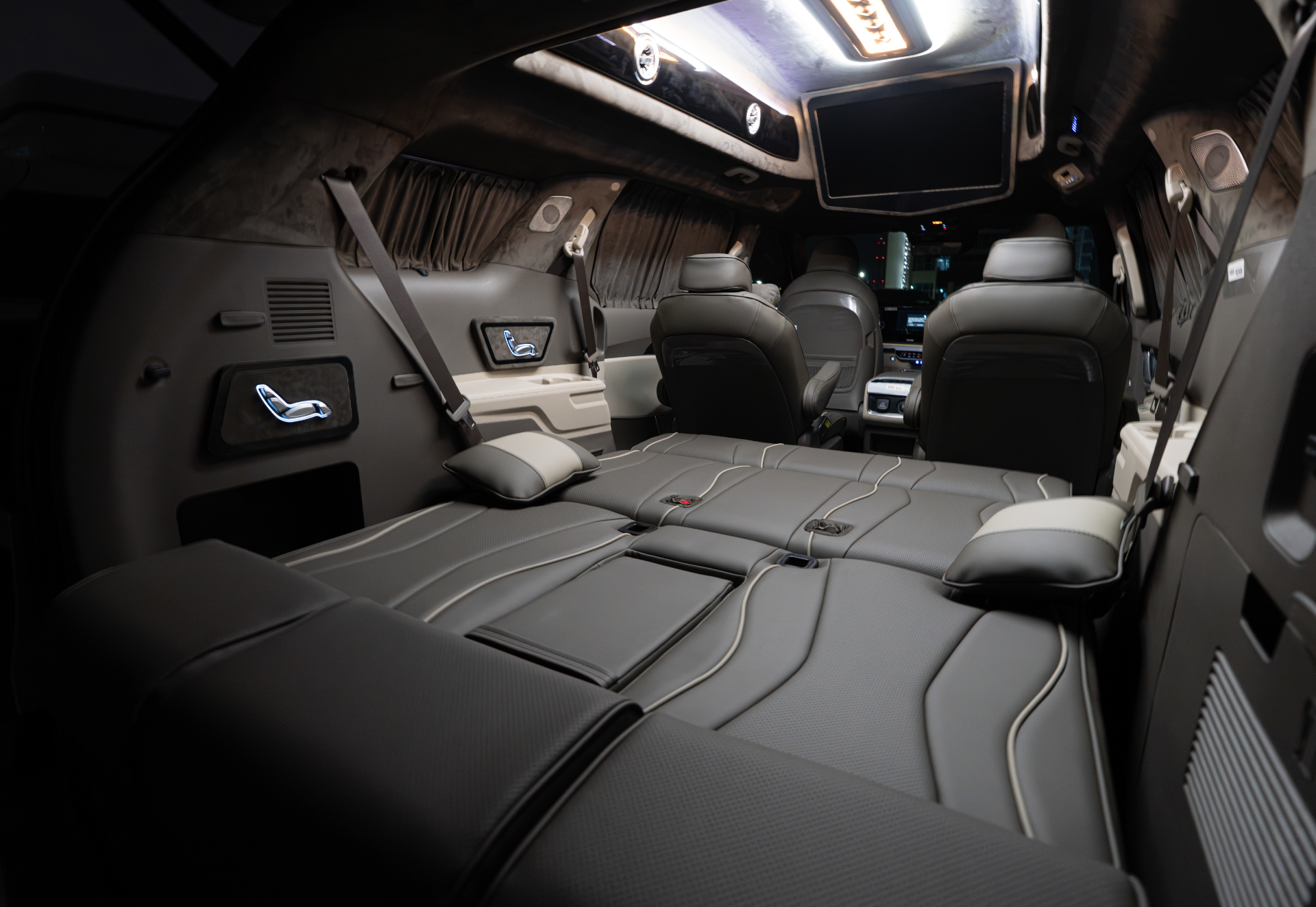 CN카니발 하이리무진