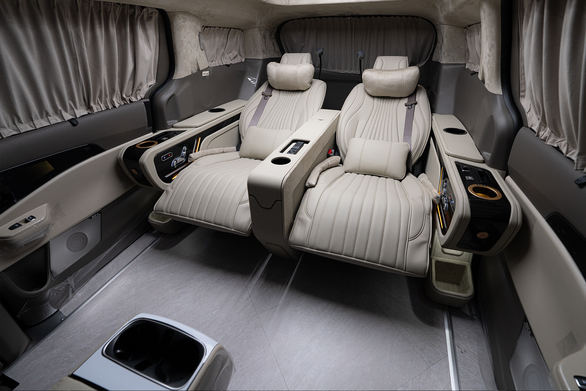CN카니발 하이리무진